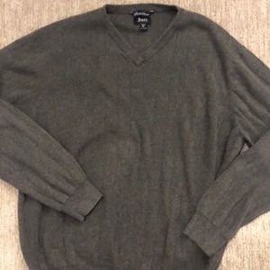 Bass gray sweater
